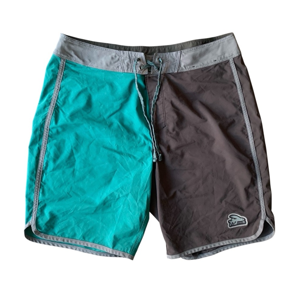 Patagonia Hydropeak Scallop 18" Boardshorts Men's W30